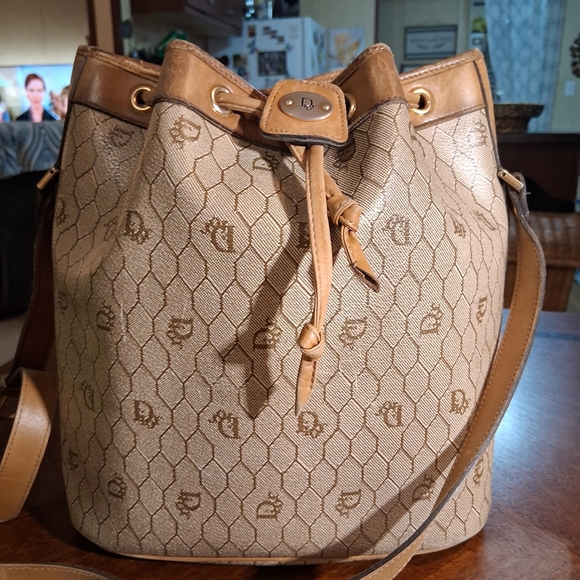 Brown Designer Bucket Bag - Picture 2 of 16